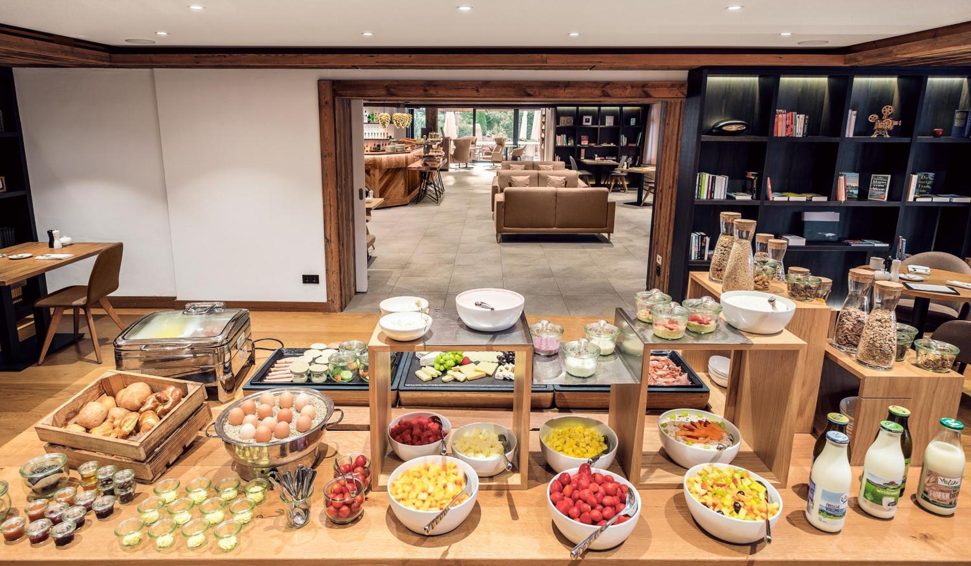 Adler Haeusern Gourmet & Spa Hotel מראה חיצוני תמונה