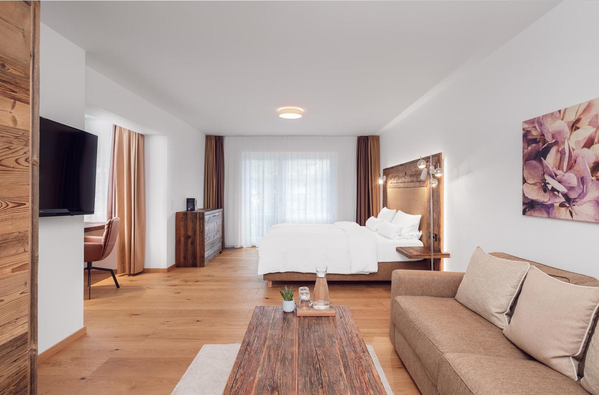Adler Haeusern Gourmet & Spa Hotel מראה חיצוני תמונה