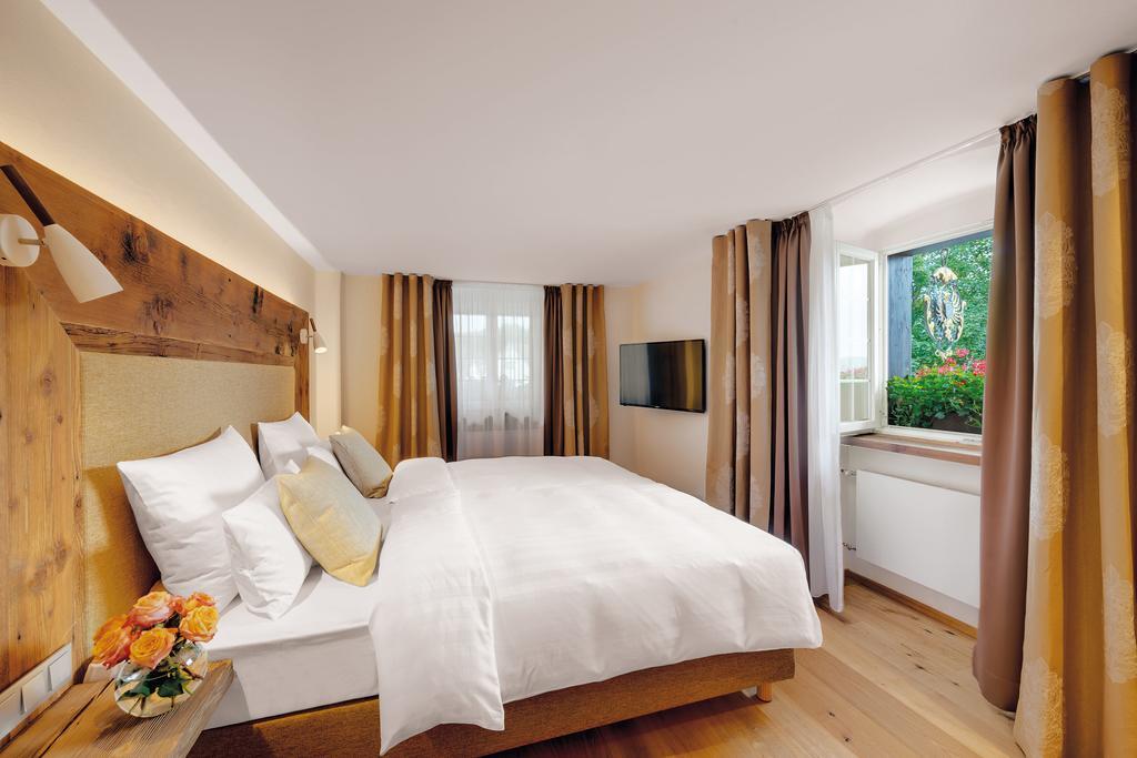 Adler Haeusern Gourmet & Spa Hotel מראה חיצוני תמונה